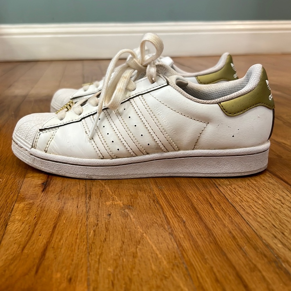 Adidas Superstar Sneakers